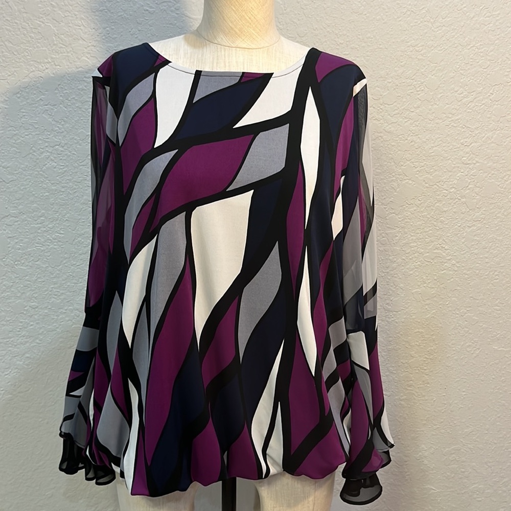 Gorgeous and classy Alfani blouse